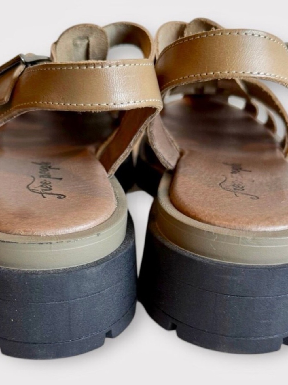 New! Free People Delaney Fisherman Platforms in Dark Sand in Sz 38 / US7.5 - Picture 6 of 9